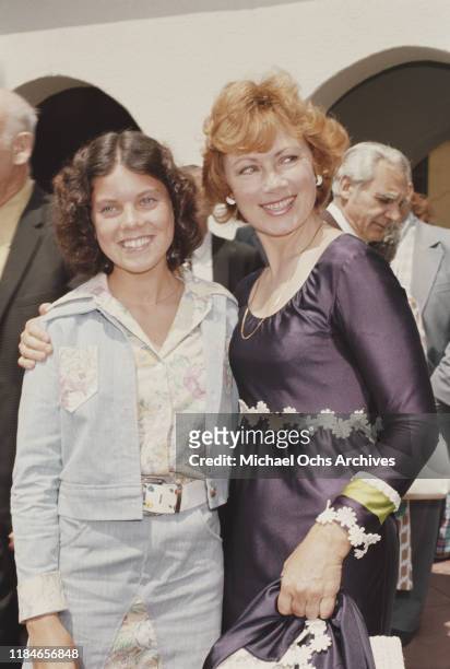 Actresses Eric Moran and Marion Ross are guests at the wedding of their 'Happy Days' co-star Ron Howard to Cheryl Alley at the Magnolia Park United...