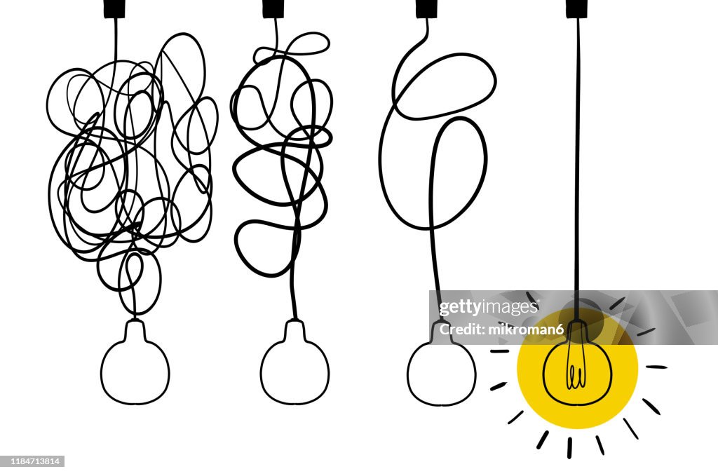 Single line drawing of a light bulb