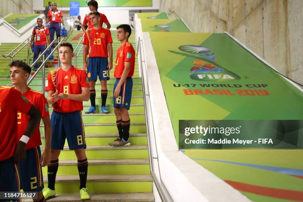 Spain gathers in the tunnel before the FIFA U-17 World Cup Brazil 2019 group E match between Spain and Tajikistan at Estádio Kléber Andrade on...