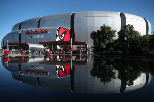 General view outside of State Farm Stadium before the NFL game between the San Francisco 49ers and the Arizona Cardinals on October 31, 2019 in...