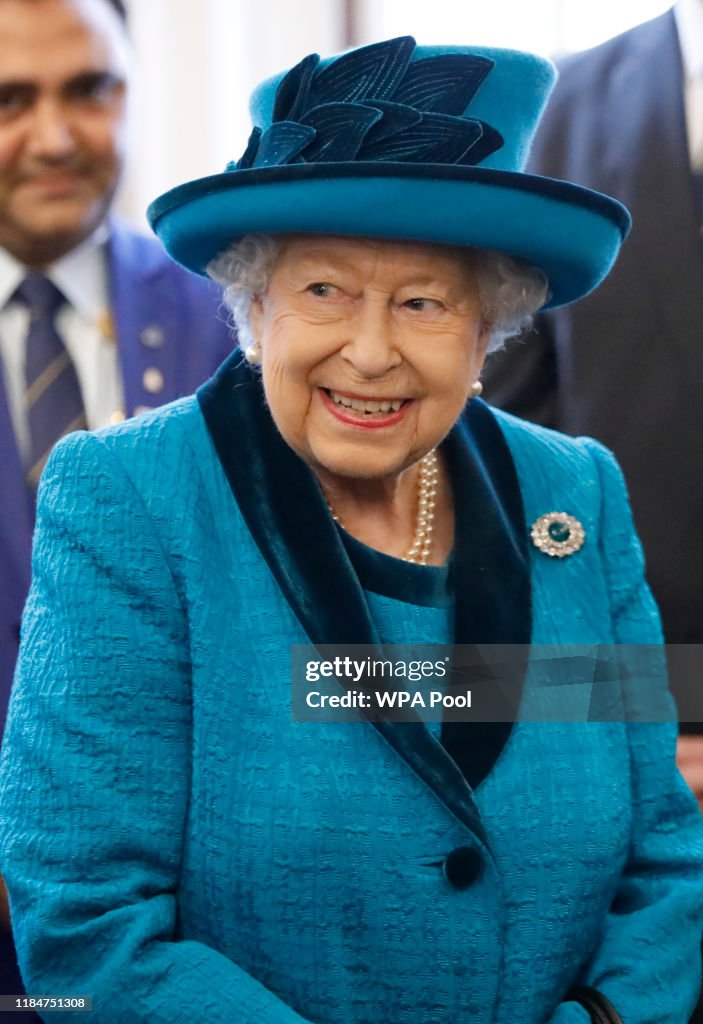 The Queen Visits The Royal Philatelic Society