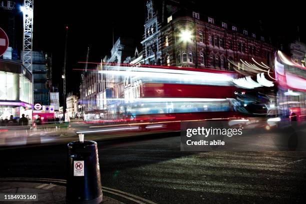 night london - immagine mossa stock pictures, royalty-free photos & images