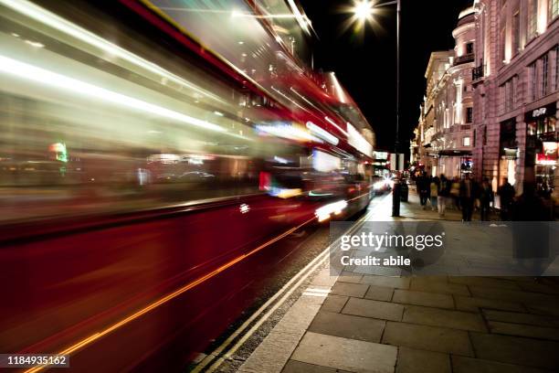 night london - esposizione lunga stock-fotos und bilder