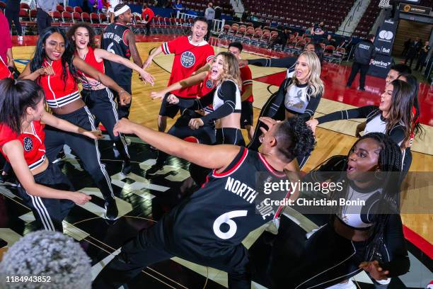 Sauga Raptors Raptors Dancers Photos and Premium High Res Pictures - Getty Images