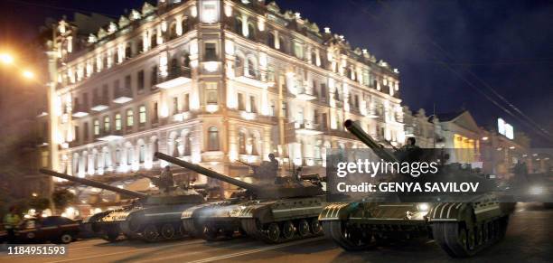 Ukrainian Army tanks drive in central Kiev on August 21, 2008 during a military parade rehearsal in Kiev prior to the celebrating the 17th...