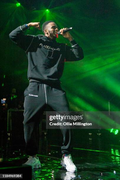 Notes Rapper/song 62 Rap Music Notes Stock Photos, High-Res Pictures, and Images - Getty ...