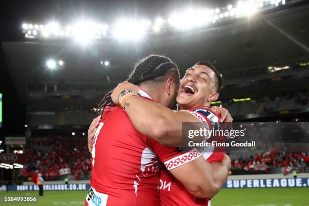 Tonga celebrate the win during the Rugby League International Test match between the Australia Kangaroos and Tonga at Eden Park on November 02, 2019...