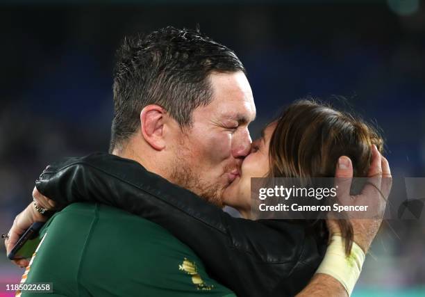 Francois Louw of South Africa kisses his wife Sarah following his team's victory over England in the Rugby World Cup 2019 Final between England and...