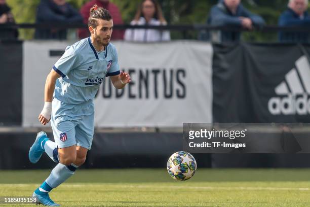 Alberto Salido of Atletico Madrid controls the ball during the UEFA Youth League match between Juventus U19 and Atletico Madrid U19 on November 26,...