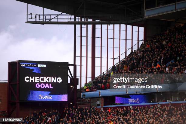 Var Review Sign 7,630 Var Check Stock Photos, High-Res Pictures, and Images - Getty Images