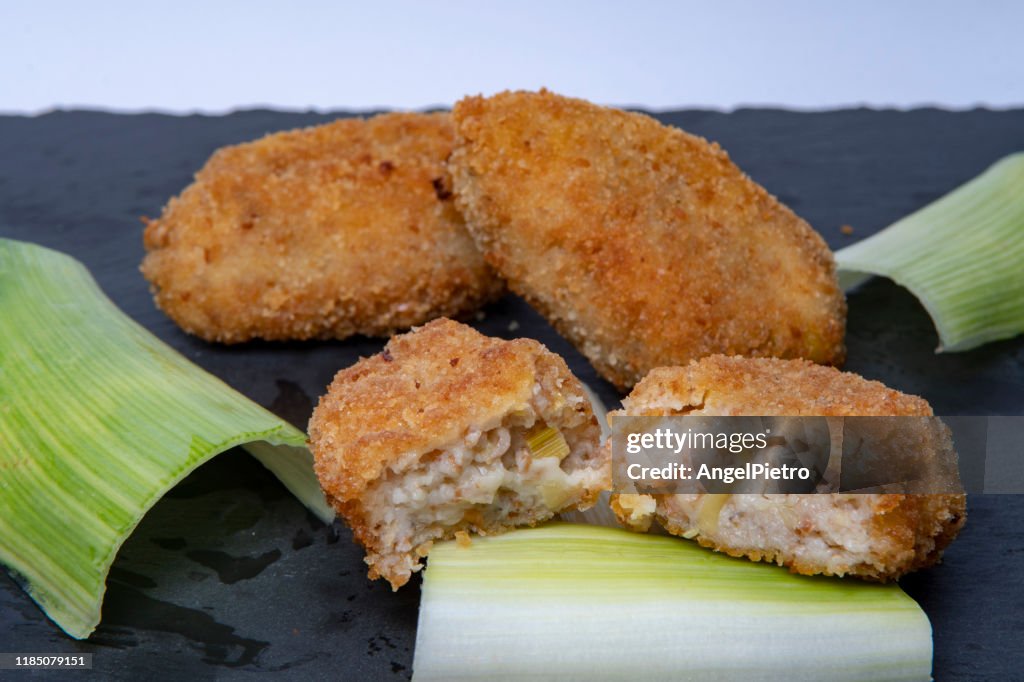 Leek and shrimp croquettes made with whole wheat flour under preparation