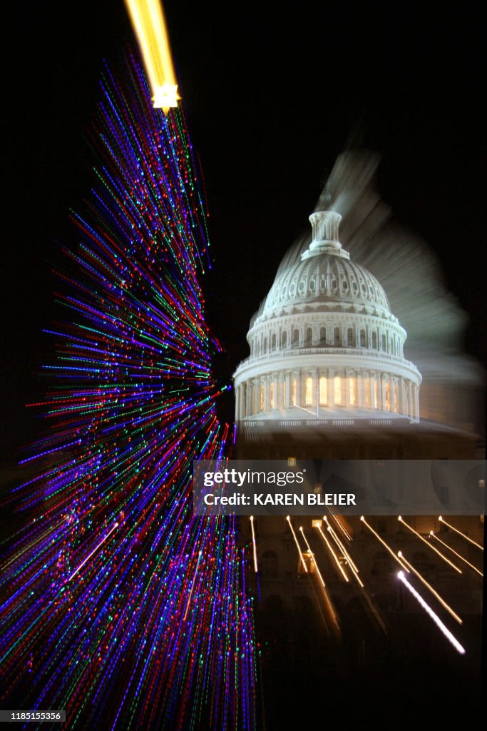 US-CHRISTMAS-CAPITOL