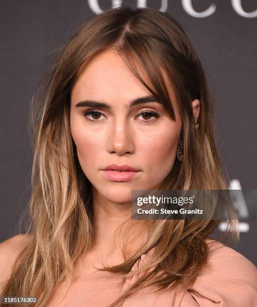 Suki Waterhouse arrives at the LACMA Art + Film Gala Presented By Gucci on November 02, 2019 in Los Angeles, California.