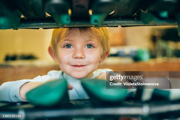 little craftsperson - elf workshop stock pictures, royalty-free photos & images