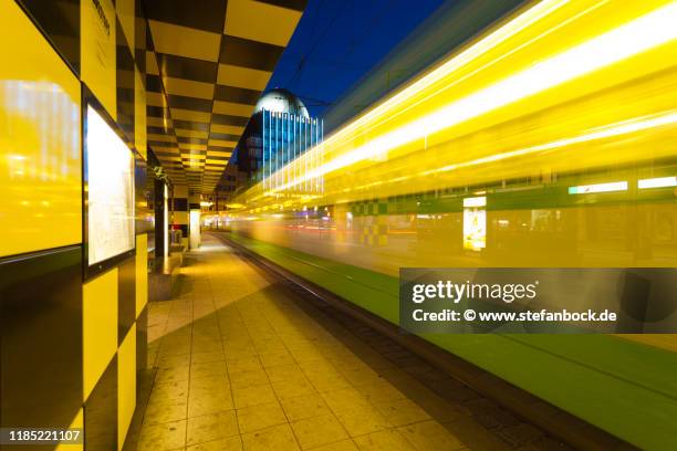 steintor üstra tram and anzeiger hochhaus - hanover stock pictures, royalty-free photos & images