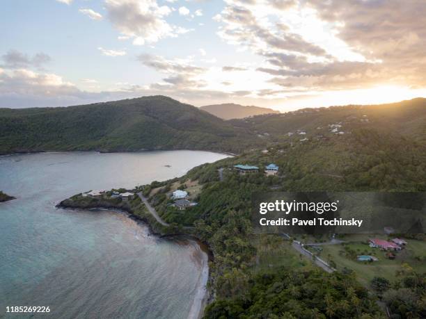 windward side of bequia, spring bay, saint vincent and the grenadines, 2019 - bequia stock-fotos und bilder