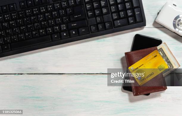 643 Hardware Wallets Stock Photos, High-Res Pictures, and Images ...