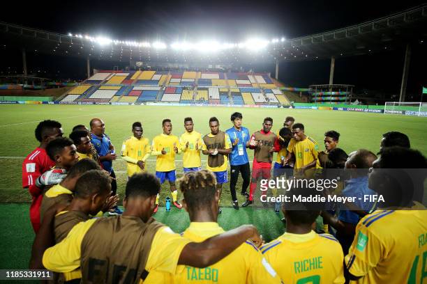Solomon Islands huddle together after the FIFA U-17 World Cup Brazil 2019 Group F match between Mexico and Solomon Islands at Estádio Kléber Andrade...