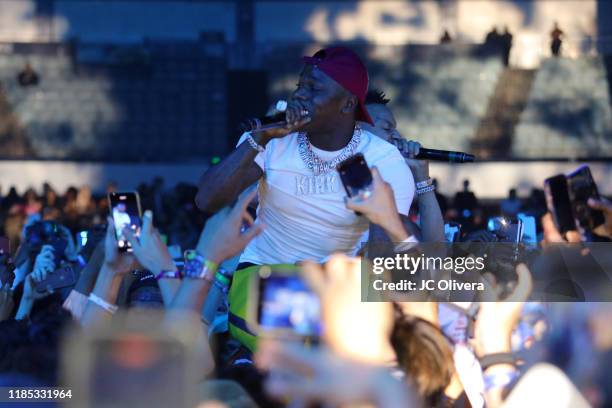 Long Beach Rapper Rapper Jc Photos and Premium High Res Pictures - Getty Images