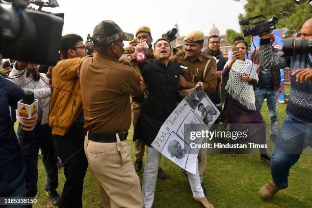 Tehseen Tehseen Poonawalla Photos and Premium High Res Pictures - Getty Images
