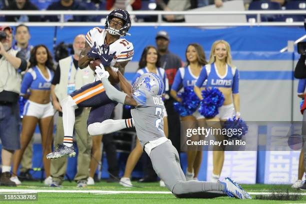 Anthony Miller of the Chicago Bears makes a catch in the fourth quarter of the game against Justin Coleman of the Detroit Lions at Ford Field on...