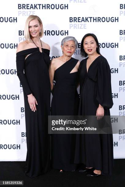 Karlie Kloss, Virginia Man-Yee Lee and Priscilla Chan attend the 2020 Breakthrough Prize at NASA Ames Research Center on November 03, 2019 in...