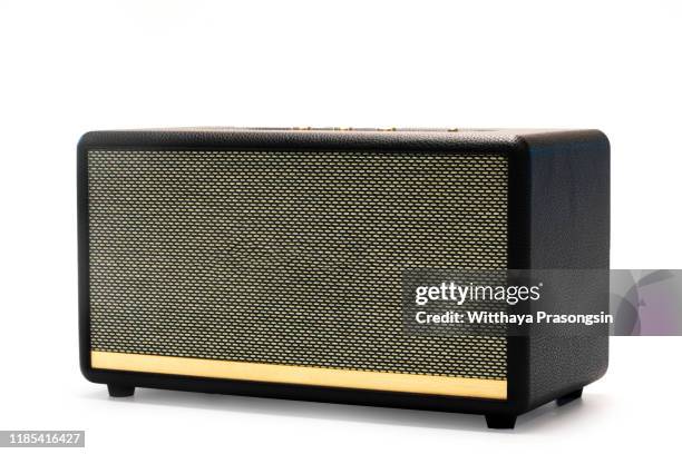 wireless speaker - bluetooth photos et images de collection