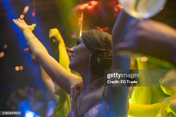 wedding guests dancing during party - first night of marriage stock pictures, royalty-free photos & images