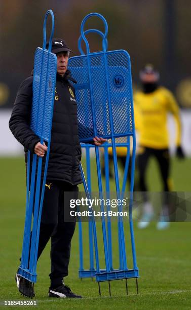 Head coach Lucien Favre is seen during a Borussia Dortmund training session on November 04, 2019 in Dortmund, Germany. Borussia Dortmund will face...