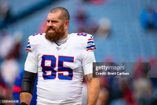 Lee Smith of the Buffalo Bills warms up before the game against the Washington Redskins at New Era Field on November 3, 2019 in Orchard Park, New...