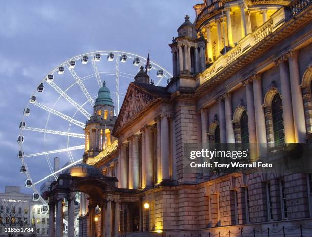 belfast wheel at night - belfast imagens e fotografias de stock