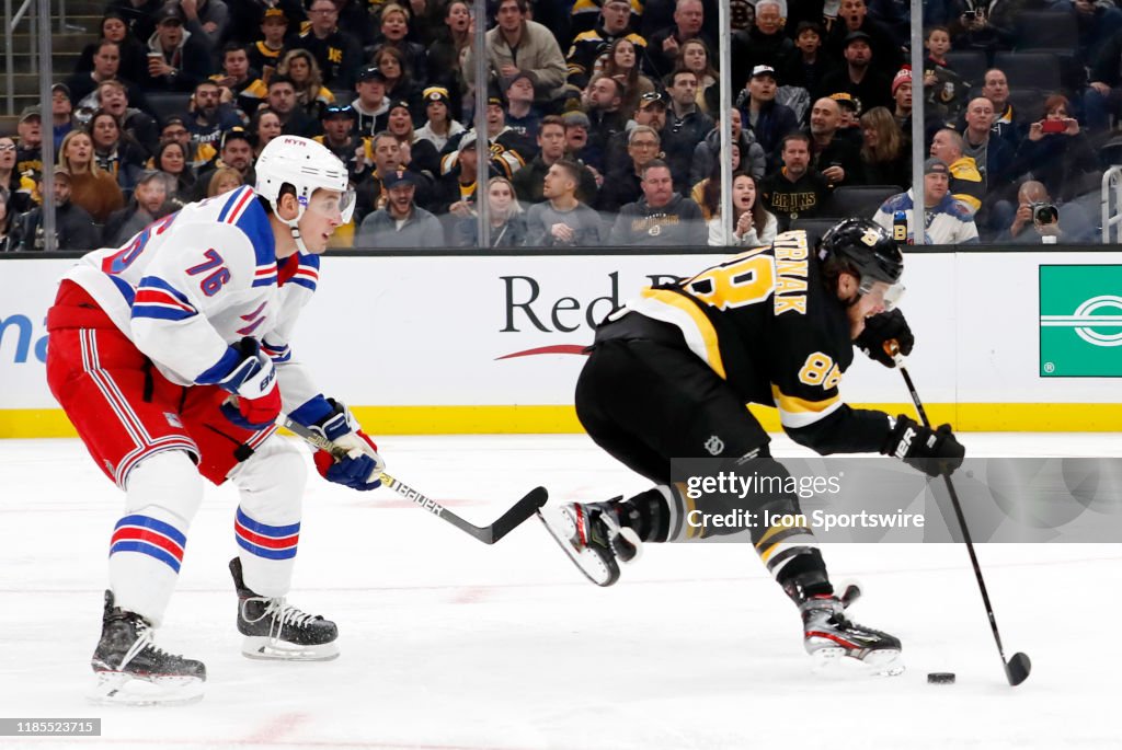 NHL: NOV 29 Rangers at Bruins