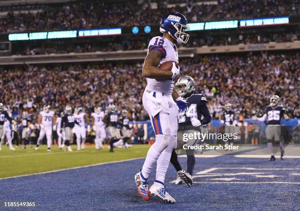 Cody Latimer of the New York Giants makes a catch in the end zone for a touchdown during the second quarter of the game against the Dallas Cowboys at...