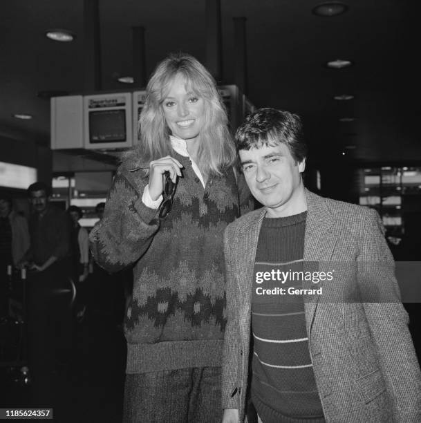 American actress and singer Susan Anton and English actor, comedian, musician and composer Dudley Moore , UK, 17th October 1984.