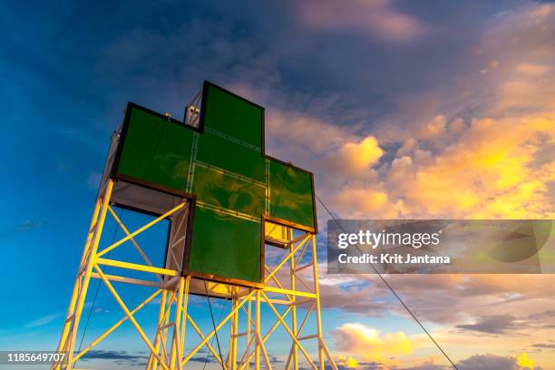 hospital sign on the roof - chemical placard stock pictures, royalty-free photos & images