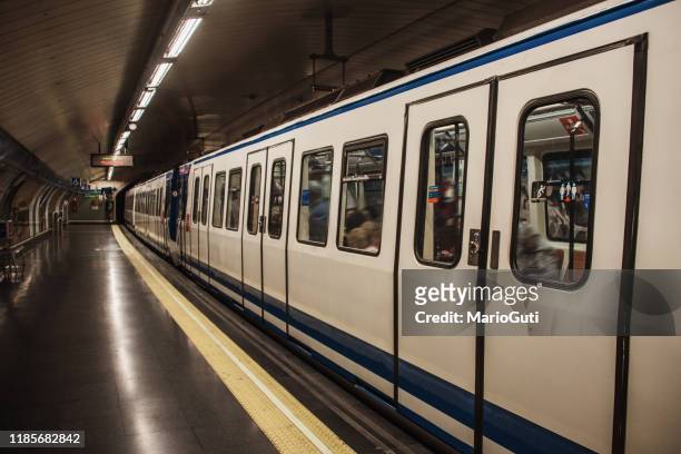 subway train at station - madrid metro stock pictures, royalty-free photos & images