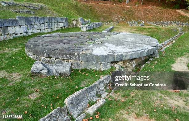 sacred area at the ancient sarmizegetusa regia, romania, europe. - sarmizegetusa regia stock pictures, royalty-free photos & images