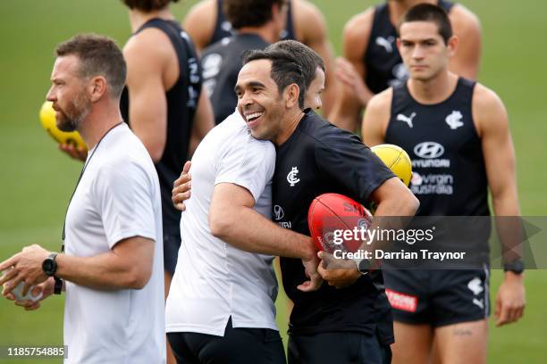 Eddie Betts trains with the 1st-4th year players during a Carlton Blues AFL training sessiuon at Ikon Park on November 06, 2019 in Melbourne,...