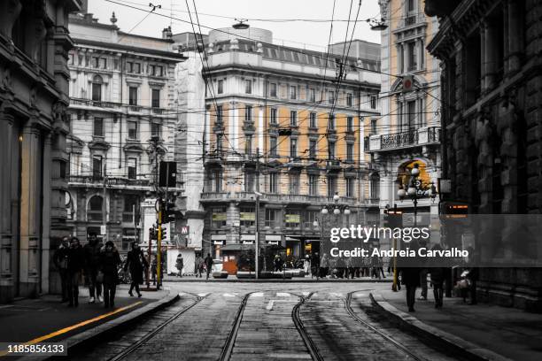 milão milan milano street holyday - milão stock pictures, royalty-free photos & images