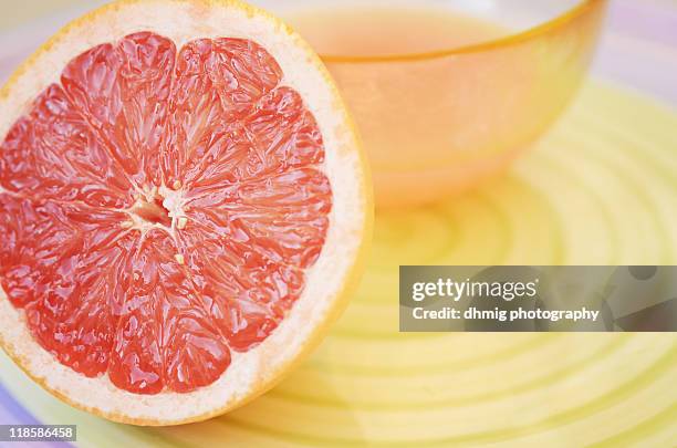 pink grapefruit - pink grapefruit stock pictures, royalty-free photos & images