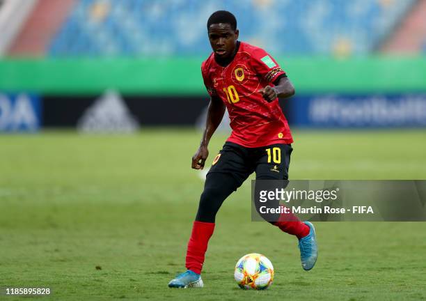 Zito of Angola runs with the ball during the FIFA U-17 World Cup Brazil 2019 round of 16 match between Angola and Korea Republic at Estadio Olimpico...