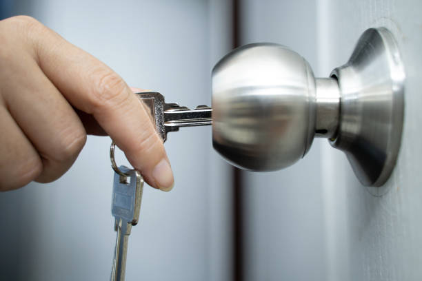Round Lock Open 17,631 Open Locks Stock Photos, High-Res Pictures, and Images - Getty ...
