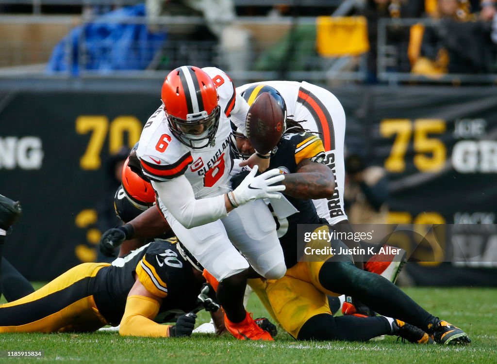 Cleveland Browns v Pittsburgh Steelers