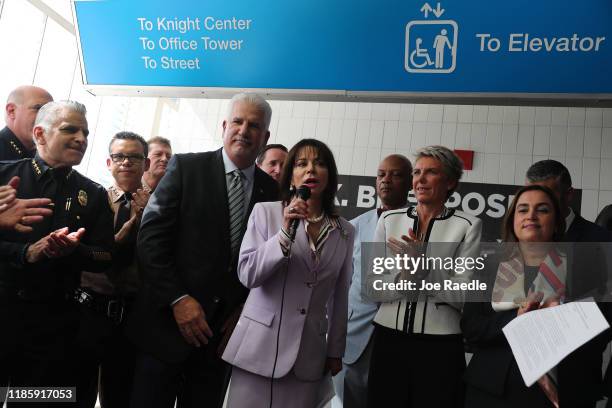 Bruce Rundle Florida 20 Rodney Barreto Stock Photos, High-Res Pictures, and Images - Getty ...