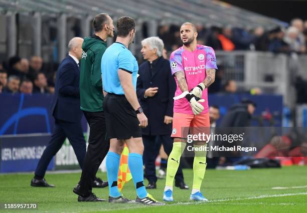 Kyle Walker of Manchester City prepares to go in goal after Claudio Bravo of Manchester City received a red card during the UEFA Champions League...