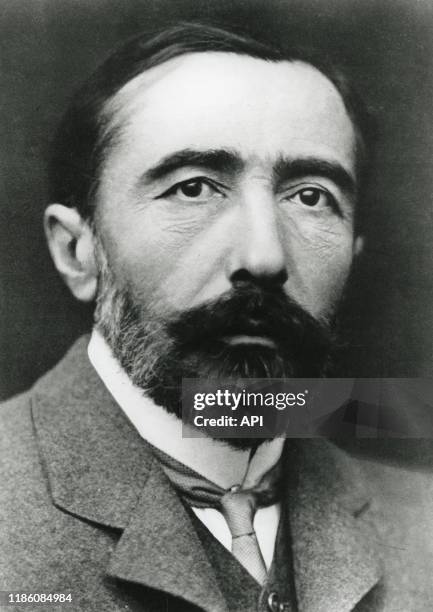 Portrait de l'écrivain britannique Joseph Conrad.