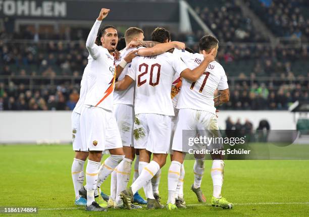 Federico Fazio of AS Roma celebrates with Chris Smalling and team mates after scoring his sides first goal during the UEFA Europa League group J...