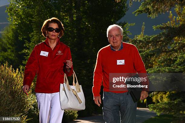 Lynne Riordan 36 Dick Riordan Stock Photos, High-Res Pictures, and Images - Getty Images