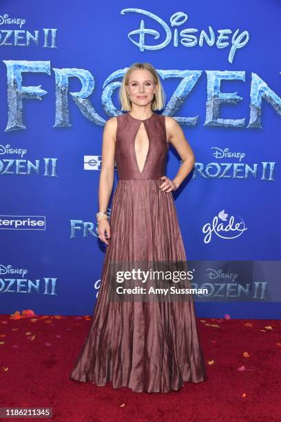 Kristen Bell attends the premiere of Disney's "Frozen 2" at Dolby Theatre on November 07, 2019 in Hollywood, California.