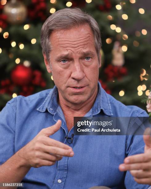 Tv Mike Rode Mike Rowe Photos and Premium High Res Pictures - Getty Images